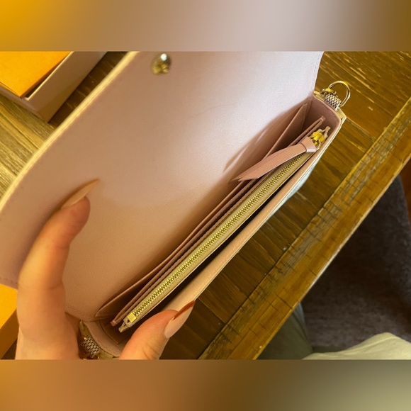 Félicie Pochette - Picture 3 of 11